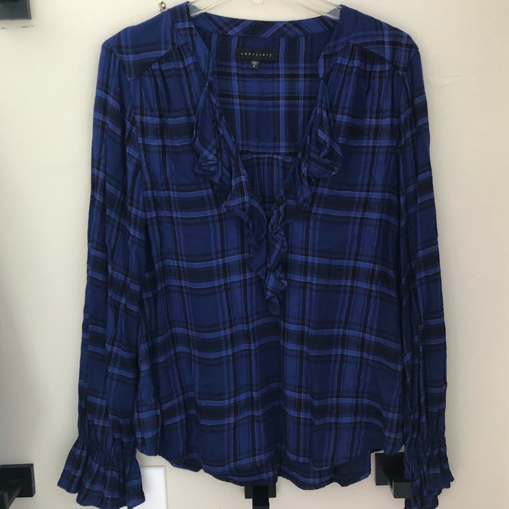 Long sleeved shirt